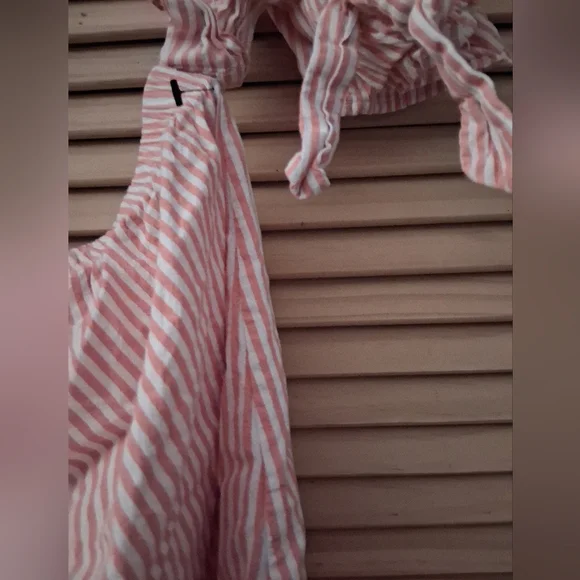 NWOT Striped Pink Tie-Shoulder Short Sleeve Top - Picture 2 of 7